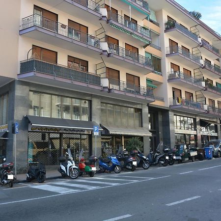 La Casa Di Iole Apartment Sanremo Luaran gambar