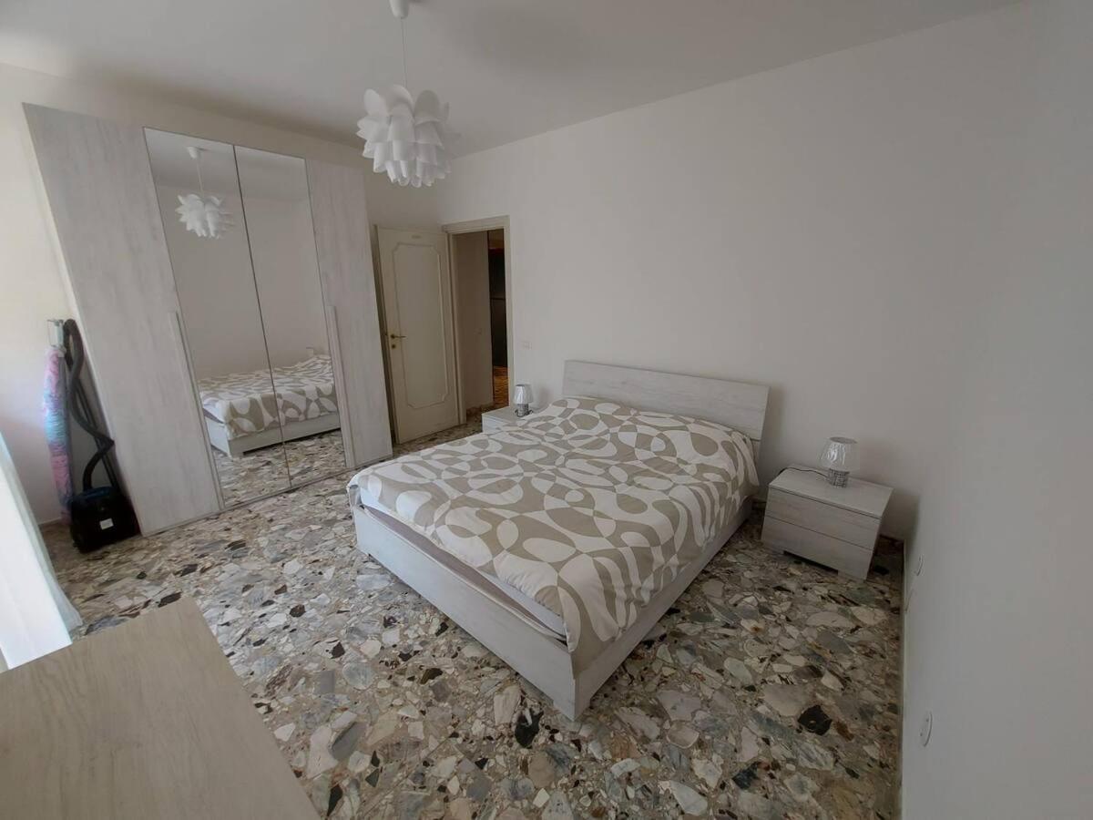 La Casa Di Iole Apartment Sanremo Luaran gambar